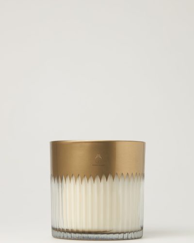 The Deluxe Candle Amber & Oudh